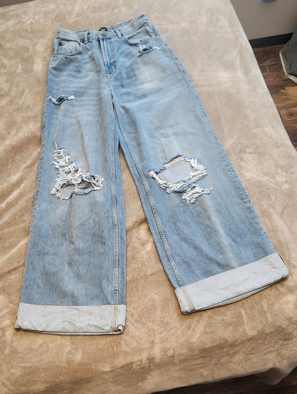 BDG Skater Baggy Jeans Women’s Size 27 Light Wash Distressed Wide Leg Y2K Street